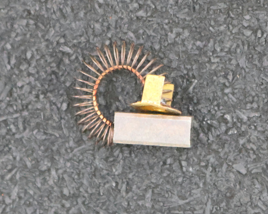 Bild des Artikels Kohlebürste-Blockkohlebürste-mit-einer-Litze-Abmessungen-5x4x12,4mm-Feder+Bügel