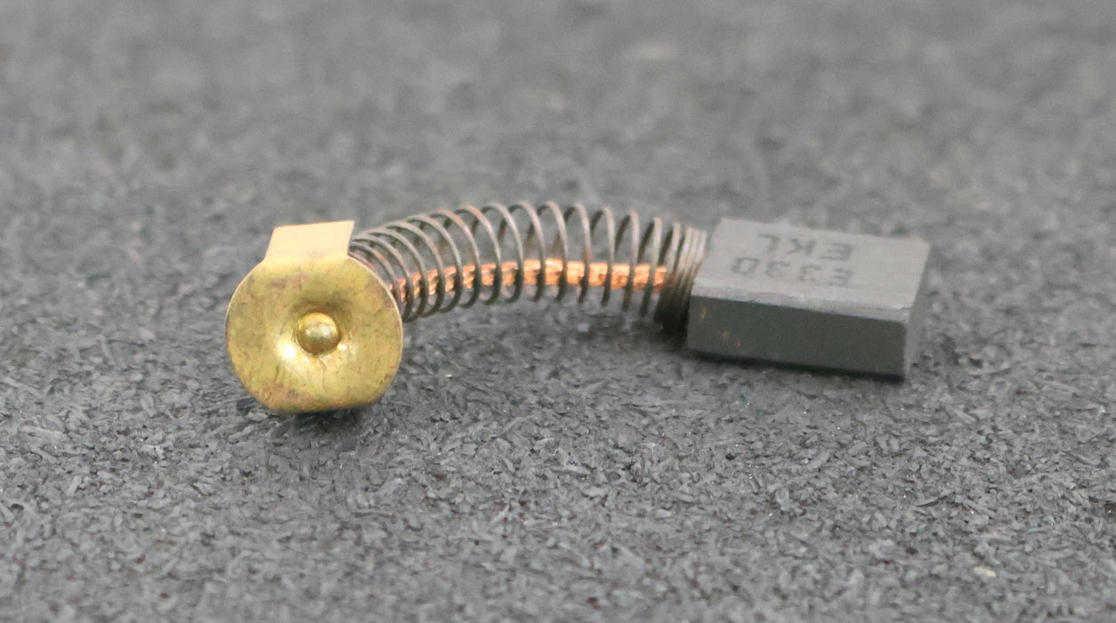 Bild des Artikels Kohlebürste-Blockkohlebürste-mit-einer-Litze-EKL-E33D-Abmessungen-6x13x16,7mm