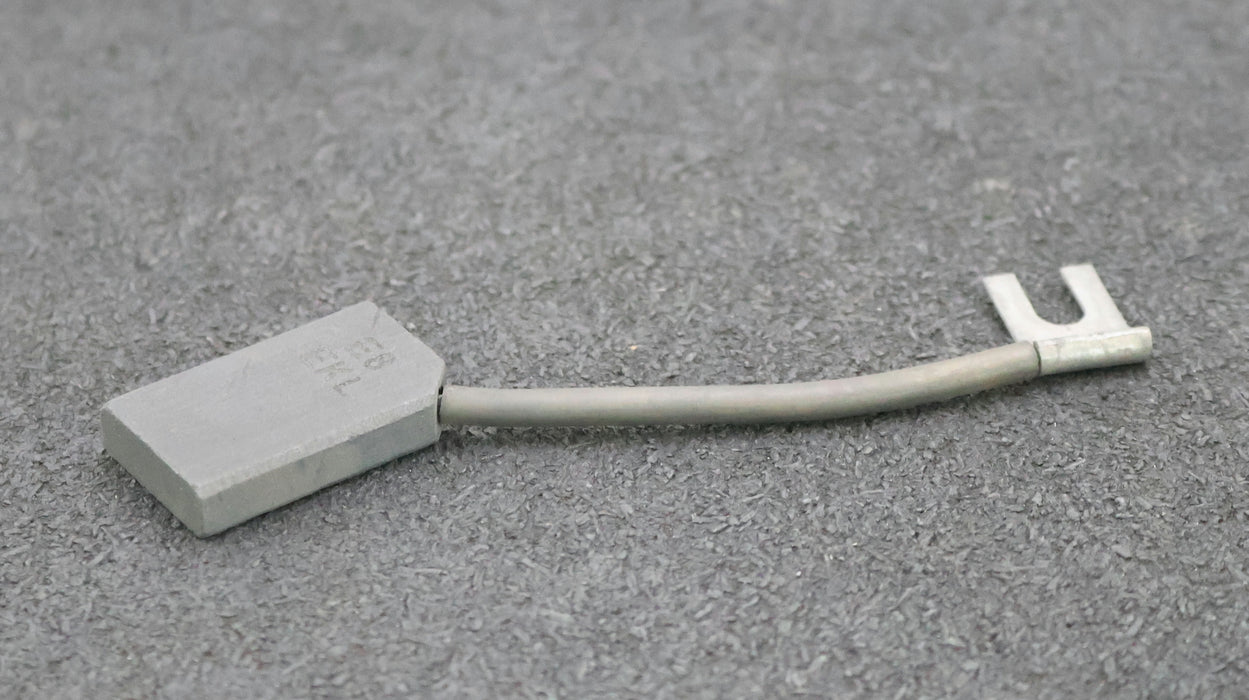 Bild des Artikels Kohlebürste-Blockkohlebürste-mit-einer-Litze-EKL-E8-Abmessungen-6,3x20x32mm