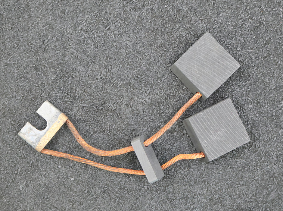 Bild des Artikels Kohlebürste-Montierte-Zwillingskohlebürste-mit-zwei-Litzen-EKL-E8-16x25x32mm