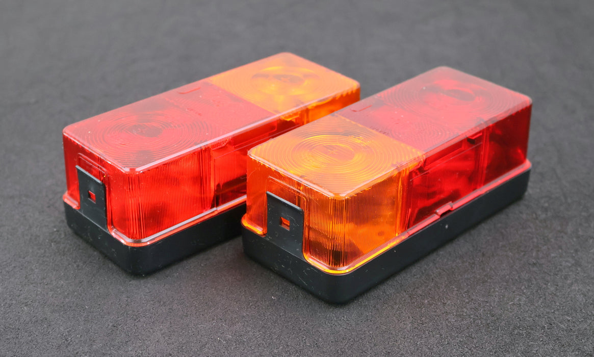 Bild des Artikels HELLA-Heckleuchte-rechts-+-links-126581-unbenutzt