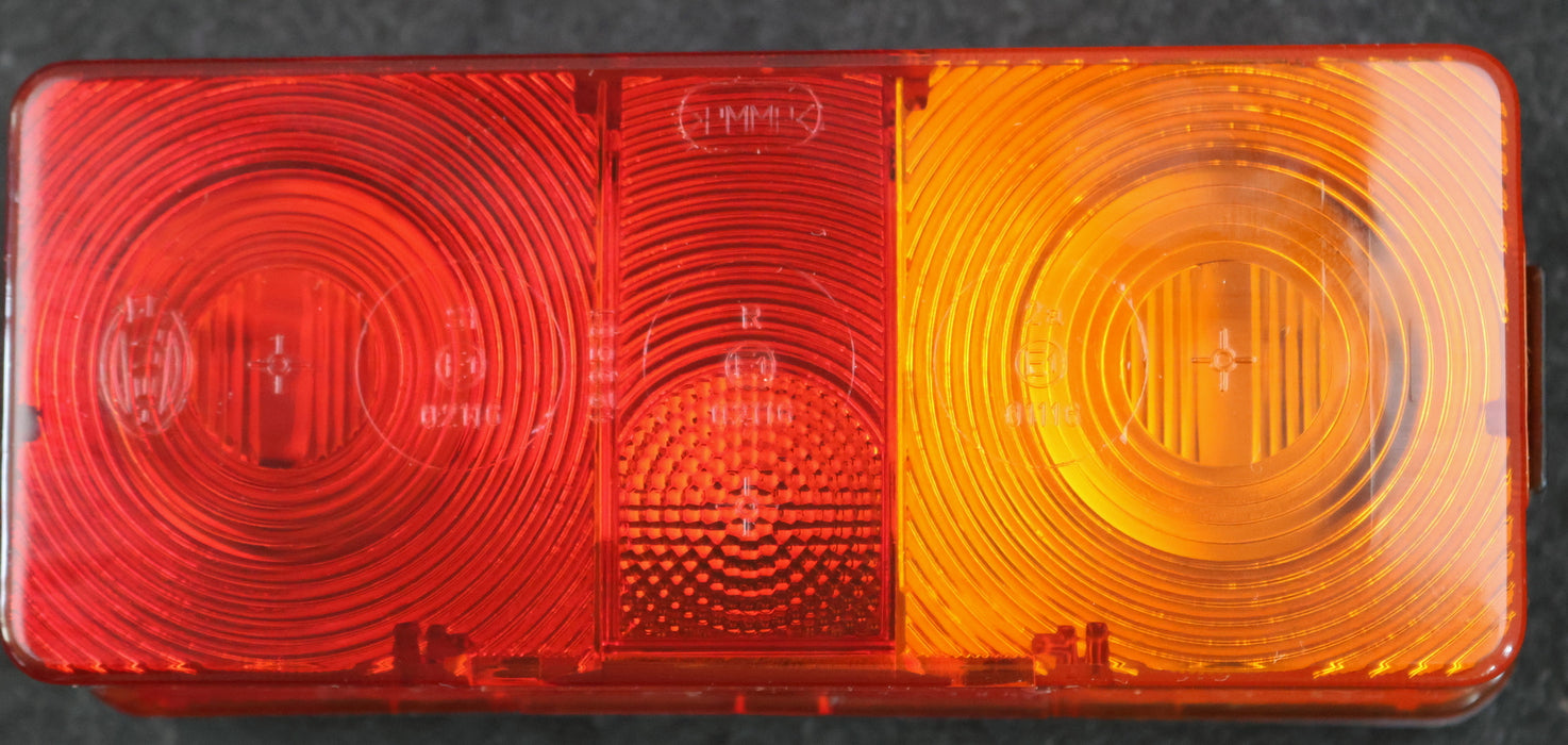 Bild des Artikels HELLA-Heckleuchte-rechts-+-links-126581-unbenutzt
