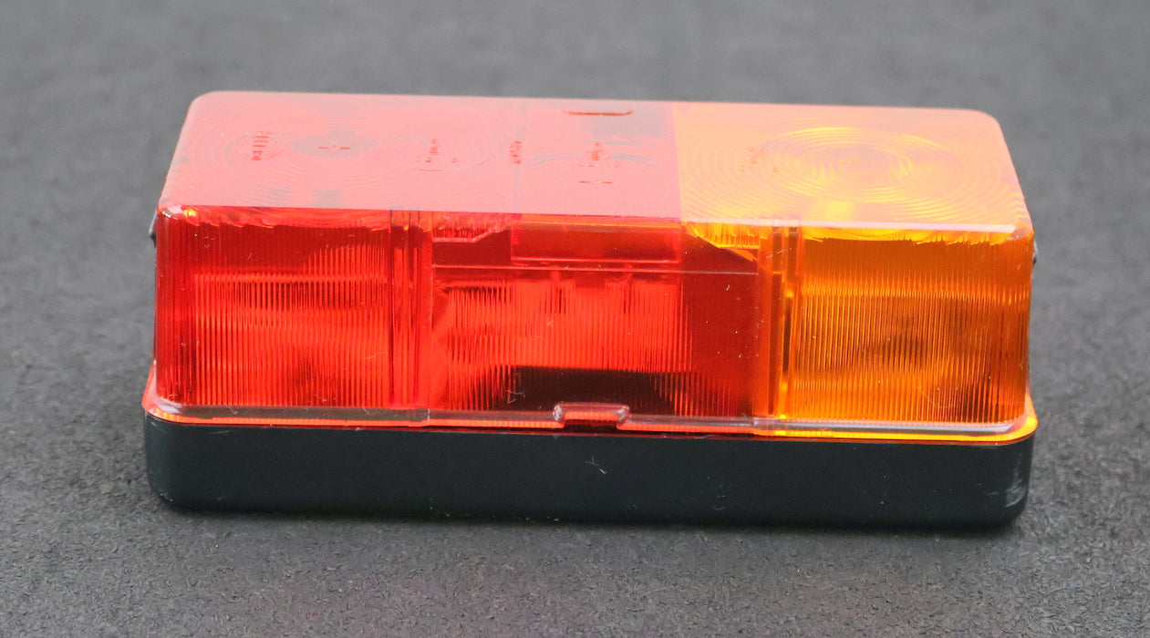 Bild des Artikels HELLA-Heckleuchte-rechts-+-links-126581-unbenutzt