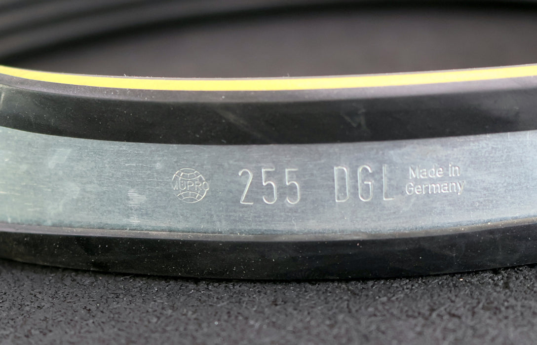 Bild des Artikels MUPRO-2x-Rohrschelle-255DGL-mit-Schaldämmung-unbenutzt-Gewicht-1,6kg