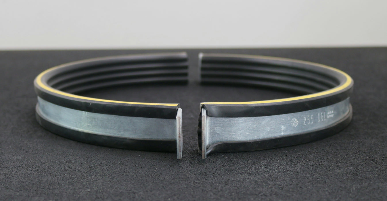 Bild des Artikels MUPRO-2x-Rohrschelle-255DGL-mit-Schaldämmung-unbenutzt-Gewicht-1,6kg