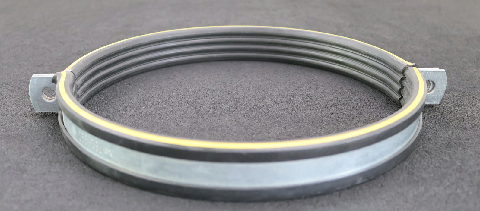 Bild des Artikels MUPRO-2x-Rohrschelle-255DGL-mit-Schaldämmung-unbenutzt-Gewicht-1,6kg