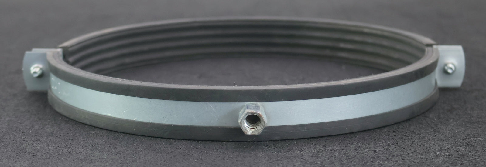 Bild des Artikels MUPRO-2x-Rohrschelle-224D-mit-Schaldämmung-unbenutzt-Gewicht-800g