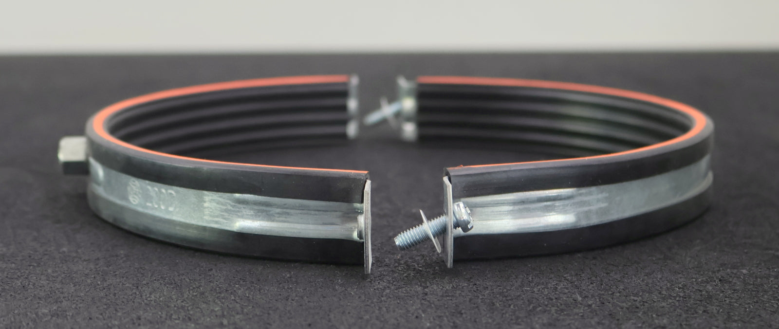 Bild des Artikels MUPRO-5x-Rohrschelle-200D-mit-Schaldämmung-unbenutzt-Gewicht-1,6kg