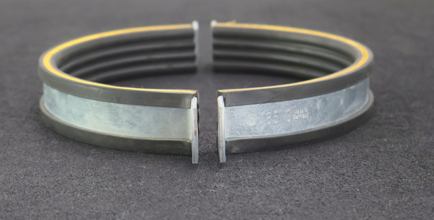 Bild des Artikels MUPRO-5x-Rohrschelle-185D-mit-Schaldämmung-unbenutzt-Gewicht-3,8kg