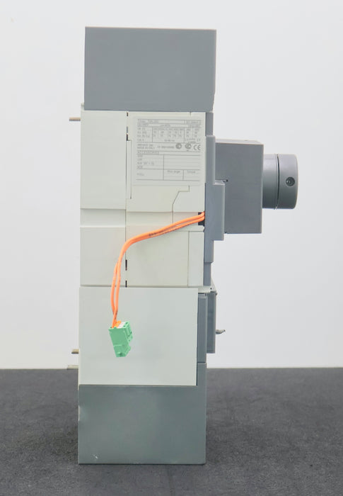 Bild des Artikels ABB-Leistungsschalter-T3N-250-Ue=-690V-Ui=-800V-Uimp=-6kV---Abdeckleiste-defekt