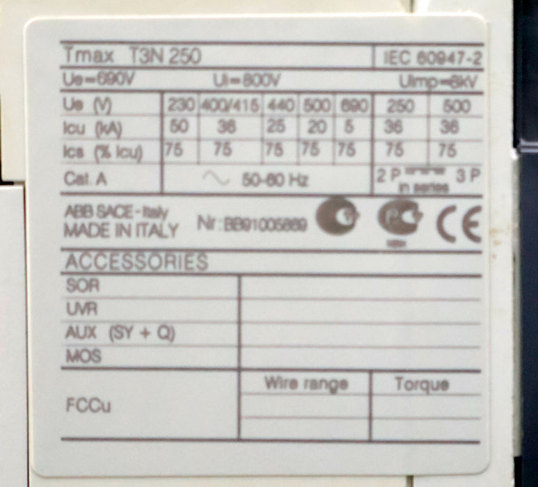Bild des Artikels ABB-Leistungsschalter-T3N-250-Ue=-690V-Ui=-800V-Uimp=-6kV---Abdeckleiste-defekt