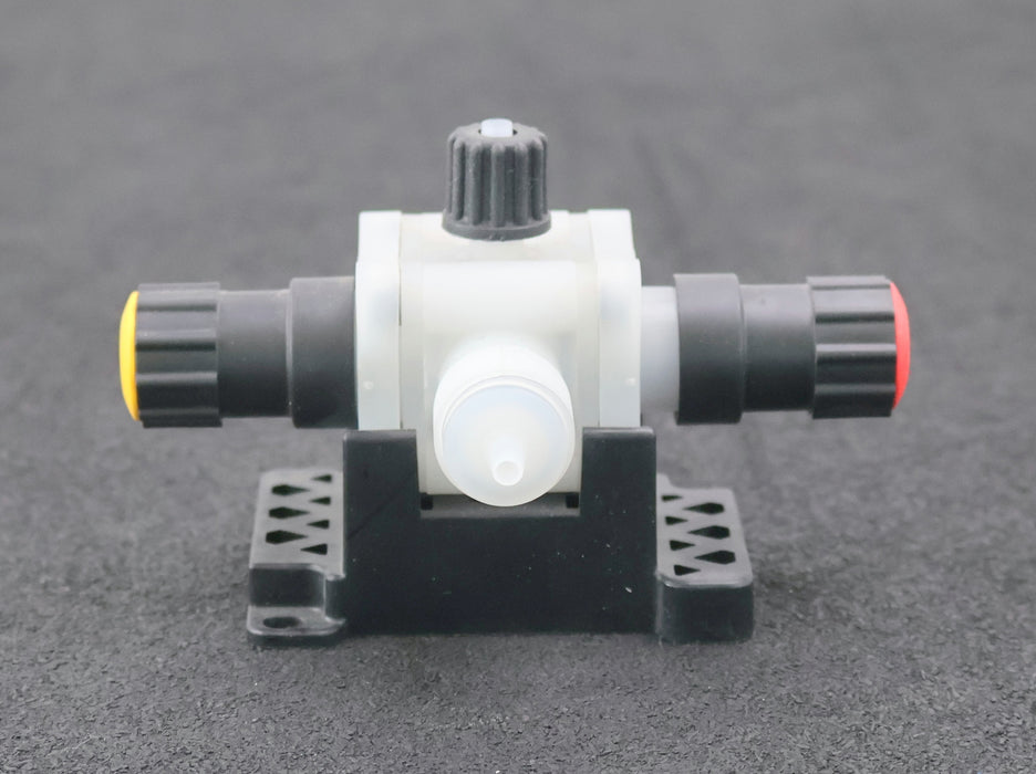 Bild des Artikels Multifunktionsventil-mit-Wandhalterung-für-Dosierpumpen-Druckhalteventil-0-5bar