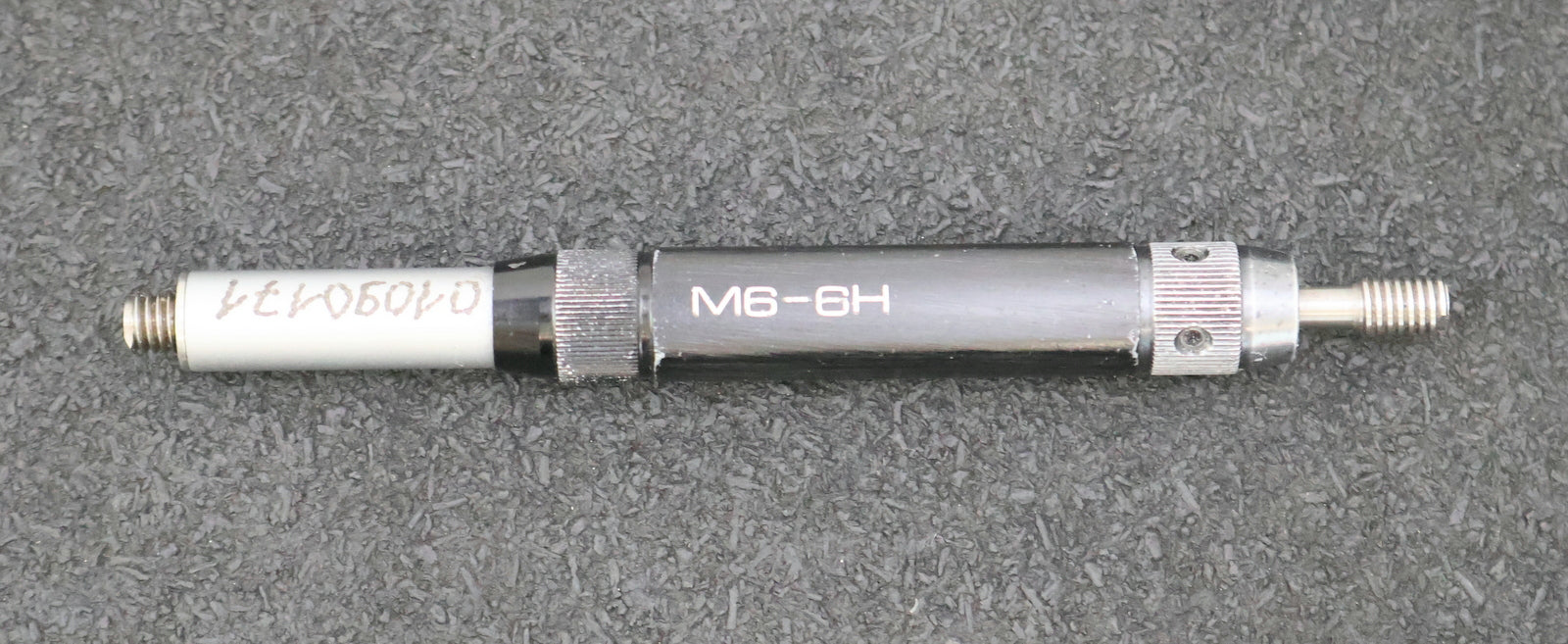 Bild des Artikels LEITECH-Gewinde-Grenzlehrdorn-mit-Tiefenmessung-M6-6H-Messtiefe-25mm-gebraucht