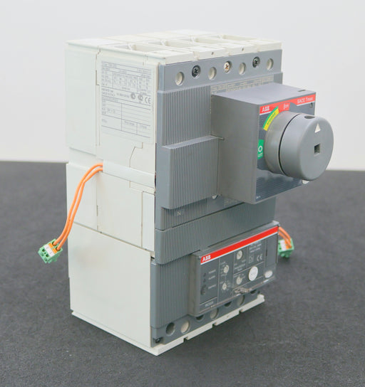 Bild des Artikels ABB-Leistungsschalter-T3N-250-Ue=-690V-Ui=-800V-Uimp=-6kV-Ue=-110…500V-225A