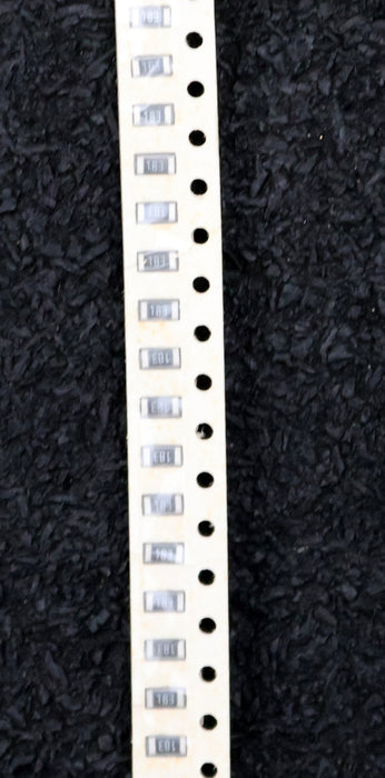 Bild des Artikels ASJ-ELECTRONICS-4000x-SMD-Widerstand-18kΩ-1206-CR-32-18000-Ohm-Model-WRC02139