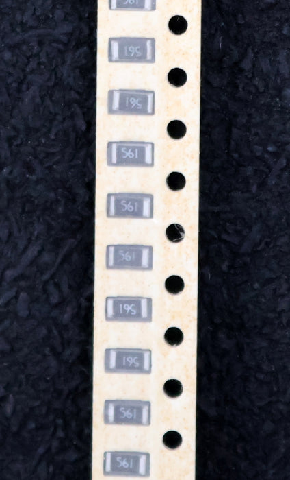 Bild des Artikels ASJ-ELECTRONICS-4500x-SMD-Widerstand-560Ω-1206-CR-32-560-Ohm-Model-135067