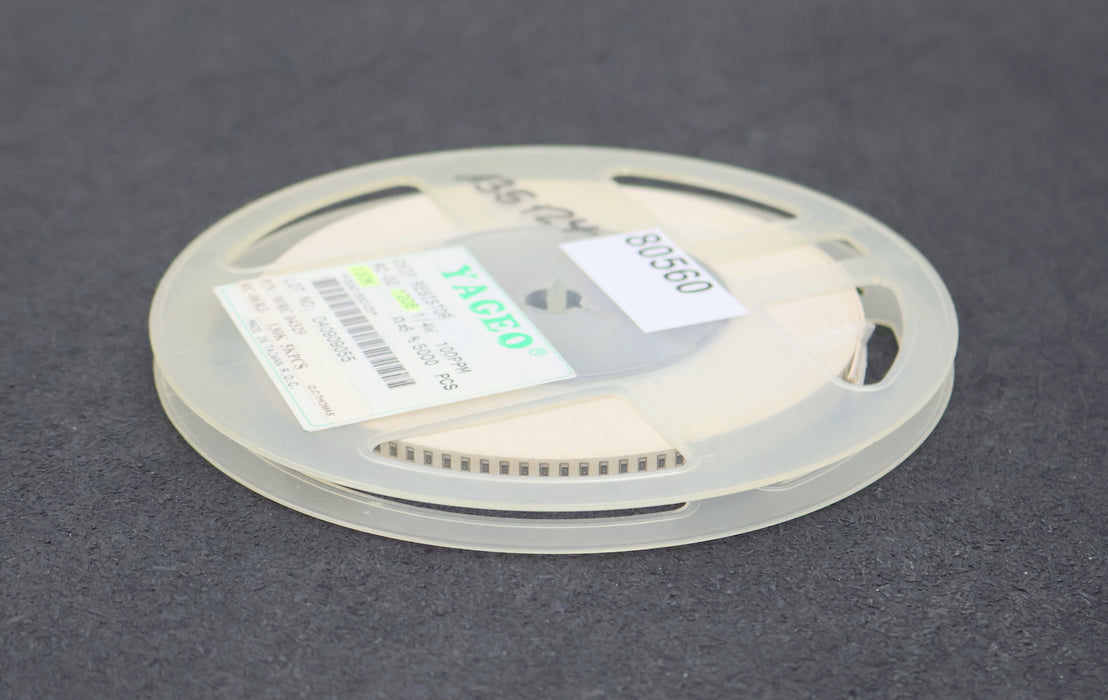 Bild des Artikels YAGEO-2500x-SMD-Widerstand-130kΩ-1206-RC-06RJ-130000-Ohm-Model-04329WRC