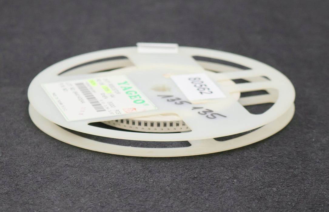 Bild des Artikels YAGEO-1000x-SMD-Widerstand-390kΩ-1206-390000-Ohm-Model-RC-06-1/4W