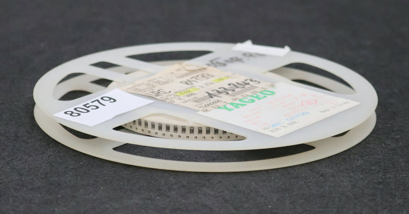 Bild des Artikels YAGEO-900x-SMD-Widerstand-499Ω-1206-900-Ohm-Model-RC-06-1/4W