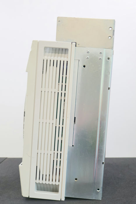 Bild des Artikels LENZE-Servo-Umrichter-EVS9330-ES-Id.-13462459-400/480V-78A-64,8kVA-!-überholt-!