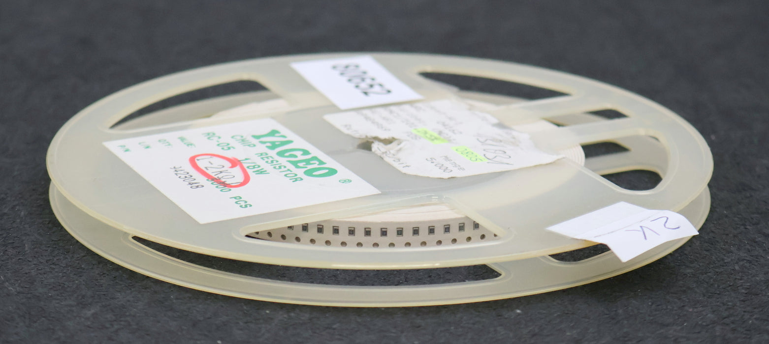 Bild des Artikels YAGEO-1000x-SMD-Widerstand-2kΩ-0805-2000-Ohm-Model-RMC1/10-WRC04162