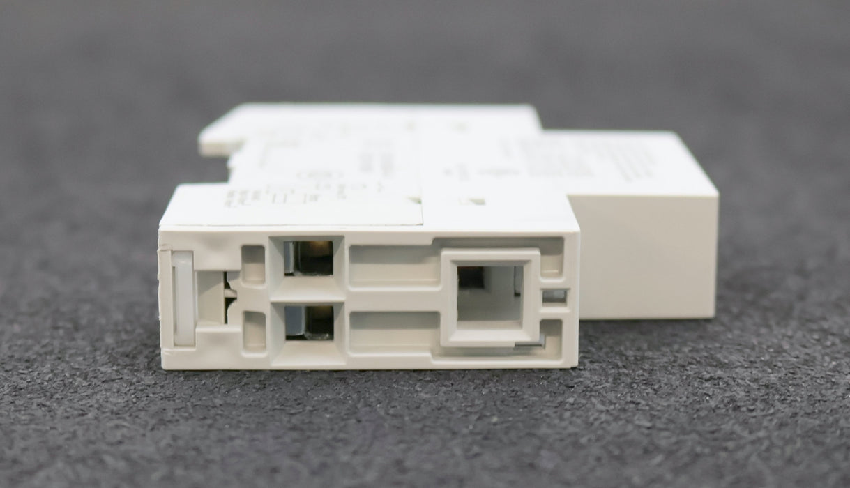 Bild des Artikels SIEMENS-Insta-Schütz-70mm-5TT50012-20A-230VAC-24VAC/DC-unbenutzt-in-OVP