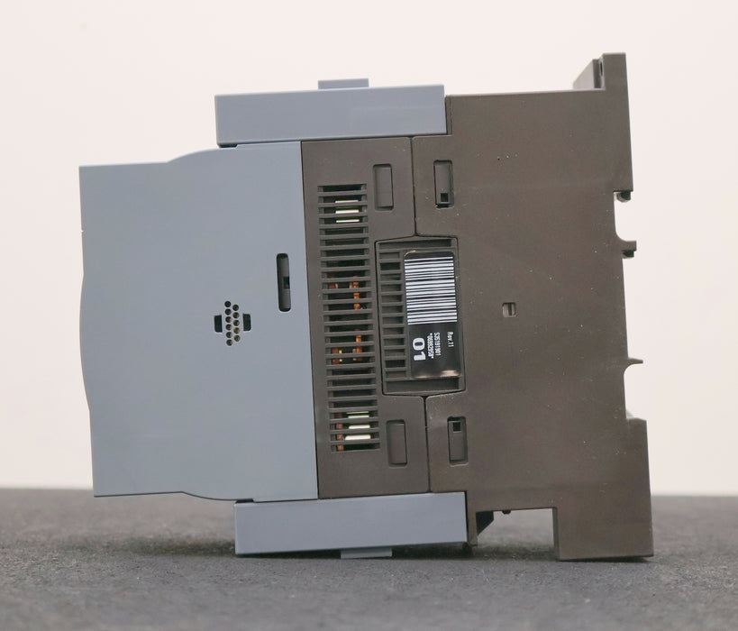 Bild des Artikels SIEMENS-SIRIUS-Sanftstarter-3RW3046-1BB04-Us-24V-80A-Ue-200-480V-50/60Hz