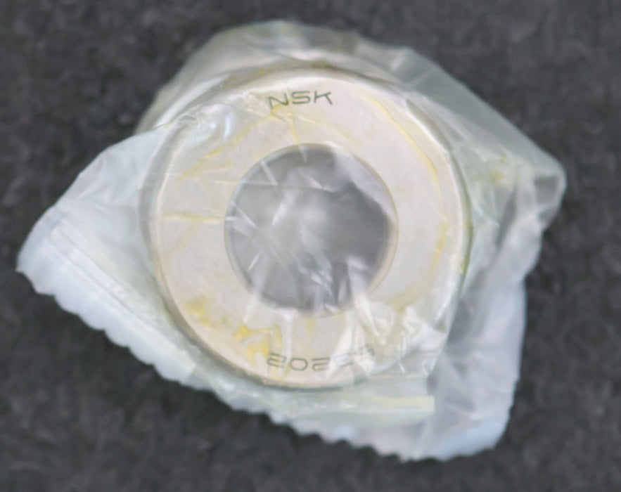 Bild des Artikels NSK-Rillenkugellager-53202U-AußenØ-32mm-InnenØ-15mm-Breite-15mm-unbenutzt-in-OVP