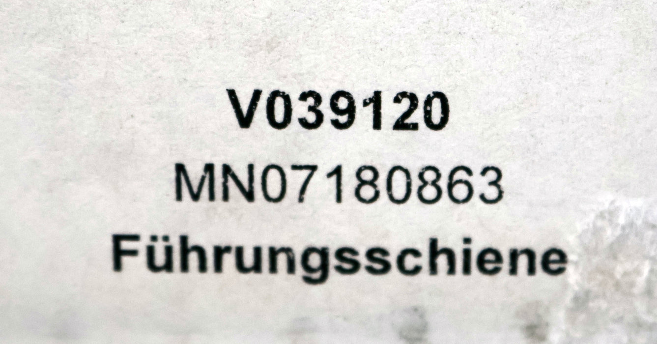 Bild des Artikels IKO-Linearführung-mit-2-Schlitten-LRX35-V039120-MN07180863-Schienenlänge-450mm