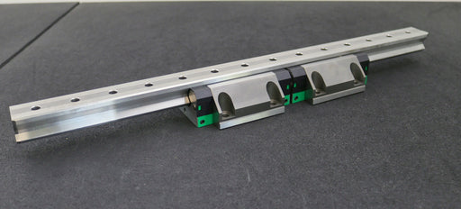 Bild des Artikels INA-Linearführung-mit-2-Schlitten-RWU35-E-G2--V3-Schienenlänge-570mm-gebraucht