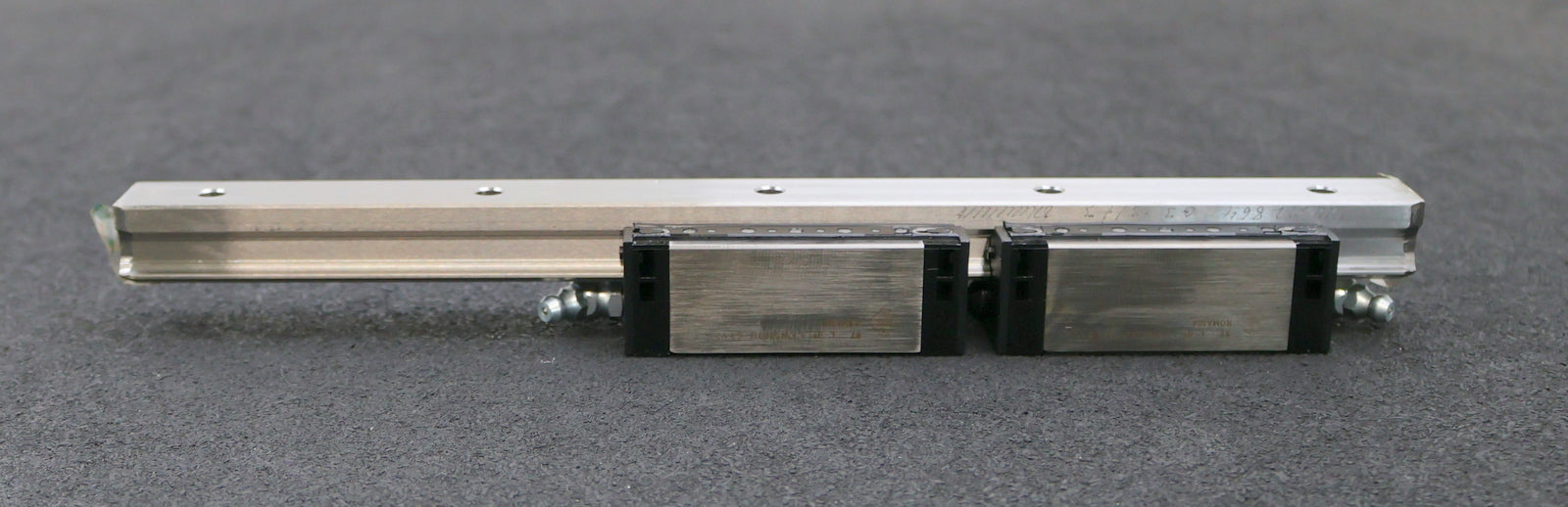 Bild des Artikels INA-Linearführung-mit-2-Schlitten-KWSE20-H-G3-V2-Schienenlänge-278mm-unbenutzt