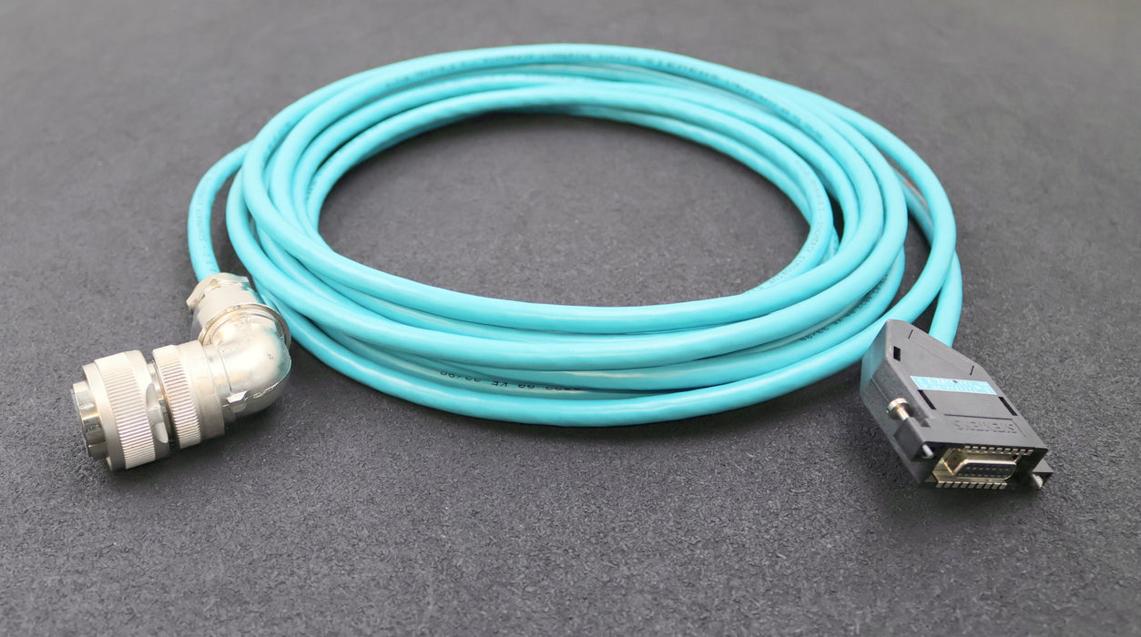 Bild des Artikels SIEMENS-8m-Signalleitung-6FX2002-2CB41-1AJ0-Stecker-1x-17-pol.-+-1x-15-pol.