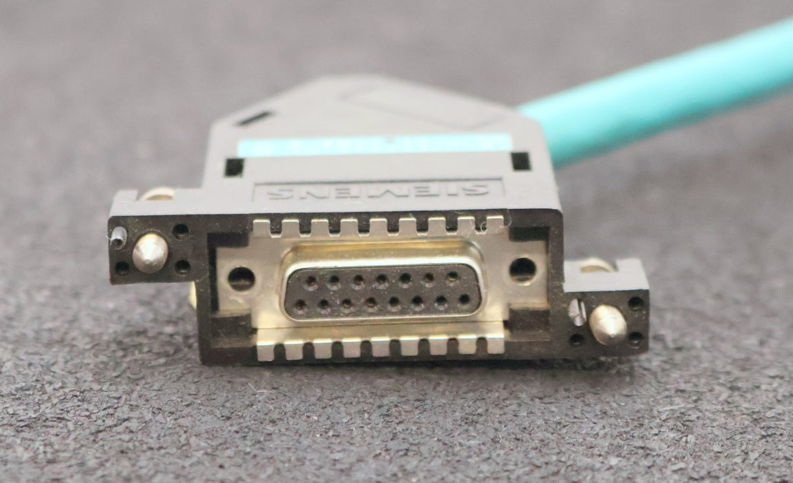 Bild des Artikels SIEMENS-4m-Signalleitung-6FX2002-2CB41-1AE0-Stecker-1x-17-pol.-+-1x-15-pol.