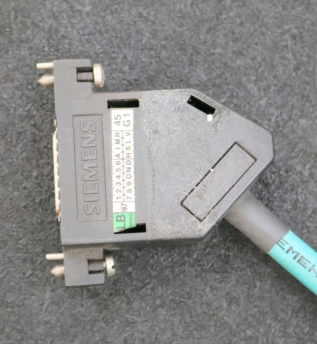 Bild des Artikels SIEMENS-8m-Signalleitung-6FX2002-2CB41-1AJ0-1x-17-pol.-+-1x-15-poliger-Stecker