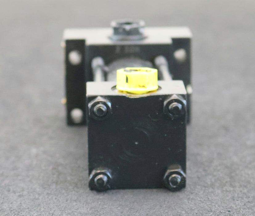 Bild des Artikels PARKER-Hydraulikzylinder-JJHMDRN27M-M1144-Ø-32x40mm-max.-210bar-gebraucht