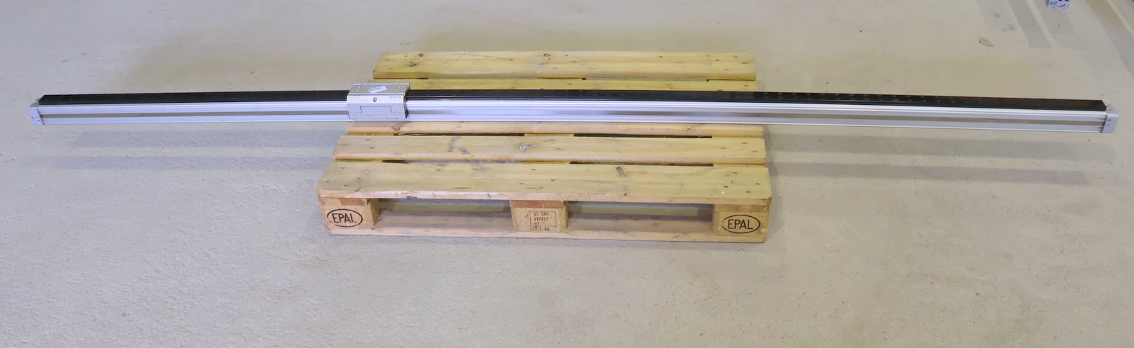 Bild des Artikels FESTO-Linearantrieb-DGPL-40-2900-PPV-A-KF-B-Mat.Nr.-161794-KolbenØ-40mm