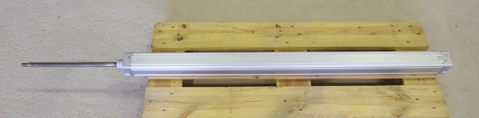 Bild des Artikels FESTO-Normzylinder-DNC-63-1200-PPV-A-350K8-Mat.Nr.-163398-KolbenØ-63mm