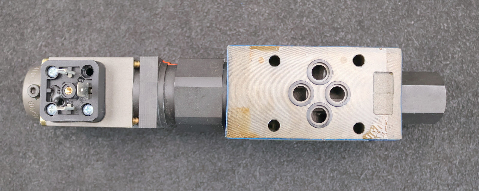 Bild des Artikels REXROTH-Proportional-Druckreduzierventil-ZDRS-6-VP3-11/100MG24K4M-R900961147