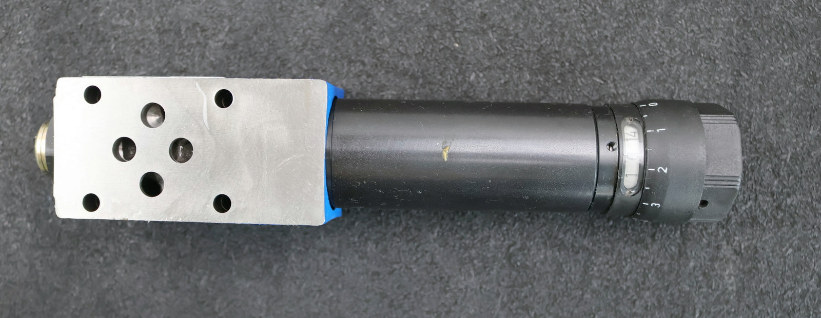 Bild des Artikels REXROTH-Druckreduzierventil-ZDR-6-DA3-43/50YM-S094-R901282349-ohne-Schlüssel