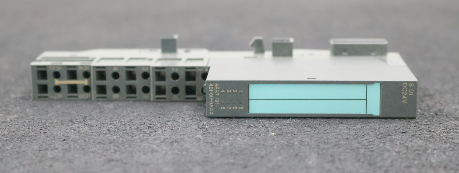 Bild des Artikels SIEMENS-SIMATIC-S7-Elektronikmodul-6ES7131-4BF00-0AA0-8-DI-mit-Sockel-unbenutzt