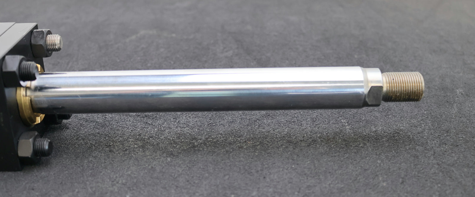 Bild des Artikels PARKER-Hydraulikzylinder-CTBHMIRZS33MC-M1-Ø-50x180mm-max.-210bar-gebraucht