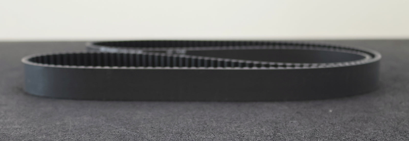 Bild des Artikels GATES-POWERGRIP-Zahnriemen-Timing-belt-Profil:-8M-Länge-1760mm-Breite-30mm