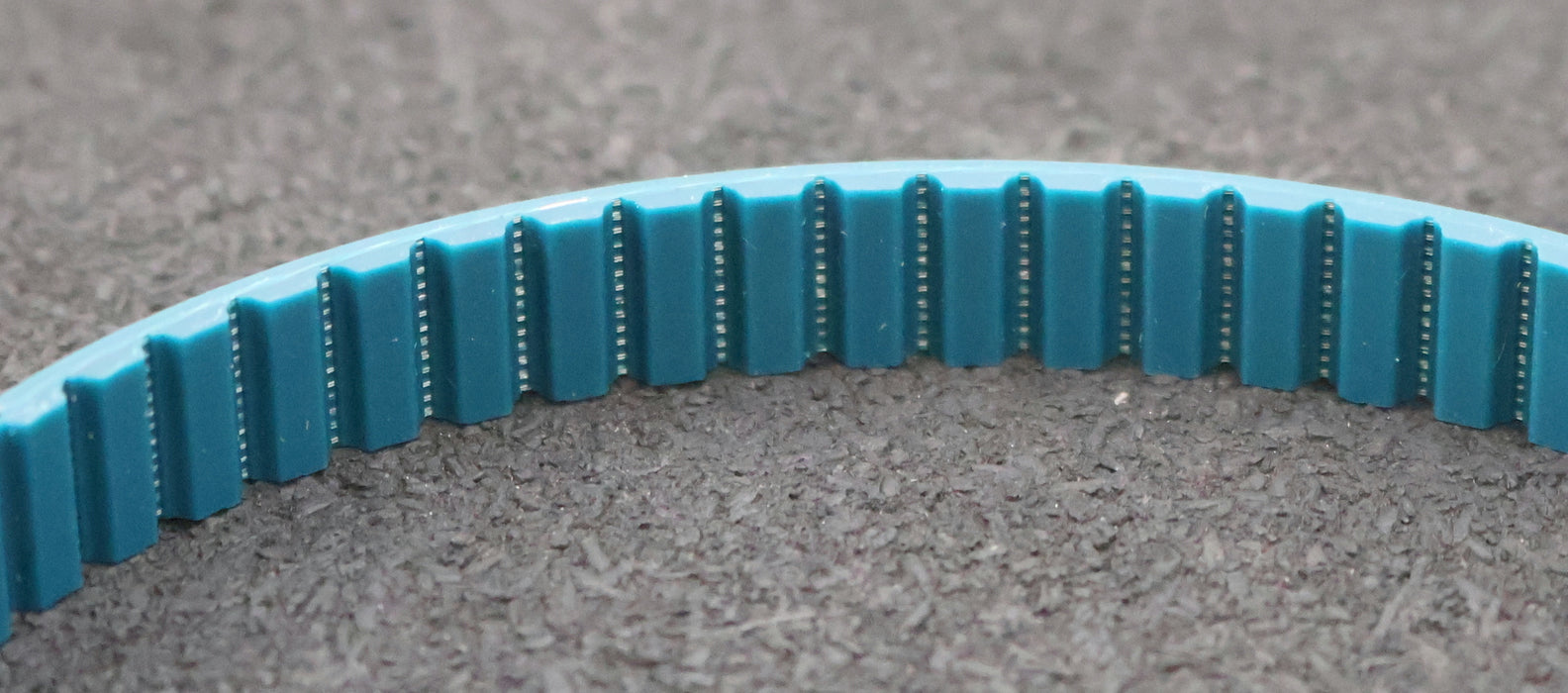 Bild des Artikels GATES-SYNCHRO-POWER-2x-Zahnriemen-Timing-belt-Profil:-AT5-Länge-300mm