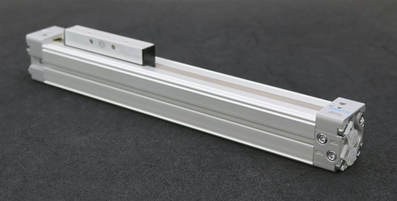 Bild des Artikels FESTO-Linearantrieb-DGC-K-25-175-PPV-A-GK-Mat.Nr.-1312501-KolbenØ-25mm
