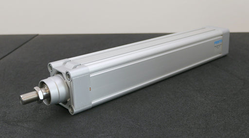 Bild des Artikels FESTO-Elektrozylinder-DNCE-63-300-BS-''20''P-Q-Mat.Nr.-555473-KolbenØ-63mm