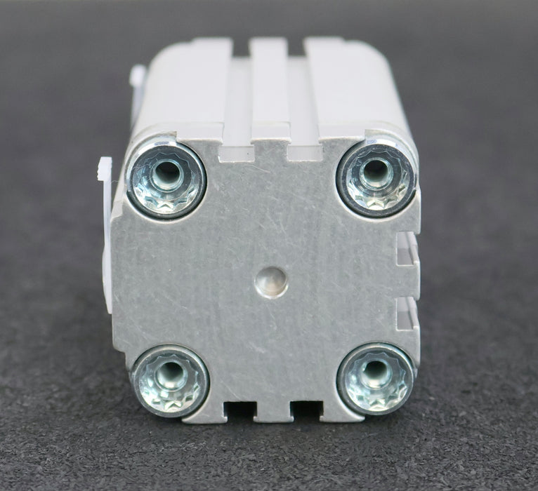 Bild des Artikels FESTO-Kompsktzylinder-ADVU-40-80-P-A-Mat.Nr.-156549-KolbenØ-40mm-Hub-80mm