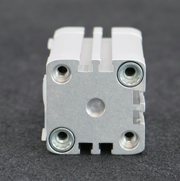 Bild des Artikels FESTO-Kompsktzylinder-ADN-32-40-I-PPS-A-Mat.Nr.-572651-KolbenØ-32mm-Hub-40mm