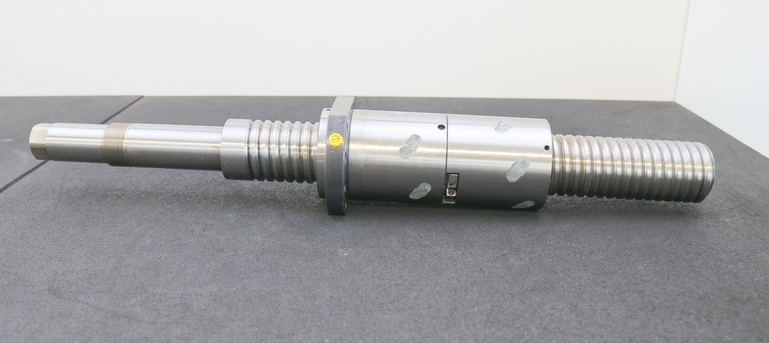 Bild des Artikels SZMICRON-Kugelrollspindel-mit-einer-Mutter-Typ-05-1188-0010-SpindelØ-62mm