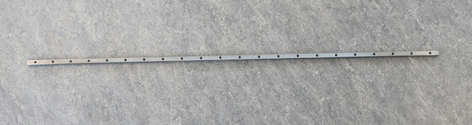 Bild des Artikels IKO-Führungsschiene-LWHT-15-R1320-B-T1-H-Länge-1320mm-unbenutzt