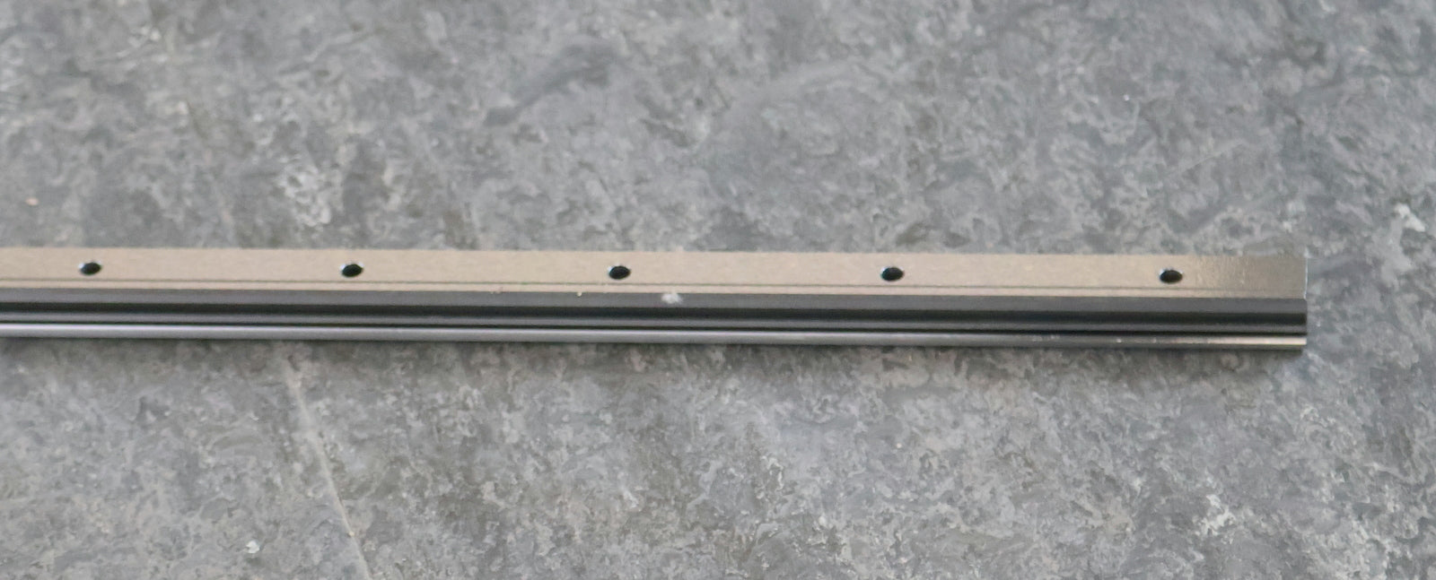 Bild des Artikels IKO-Führungsschiene-LWHT-15-R1320-B-T1-H-Länge-1320mm-unbenutzt